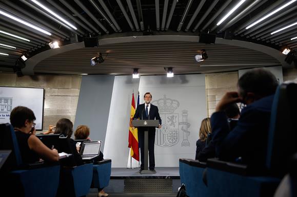 Rajoy requiere a Puigdemont si ha declarado o no la independencia 