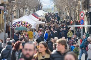 La 174.ª Fira de la Candelera en Molins de Rei atrae a más de 200.000 visitantes