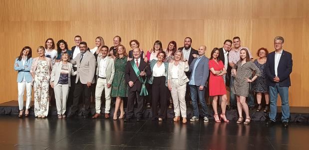 Los 25 concejales que conforman el pleno del Ayuntamiento de Viladecans para la legislatura 2019-2023.