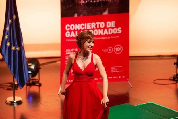 La soprano hospitalense Laura del Río triunfa en Tenerife