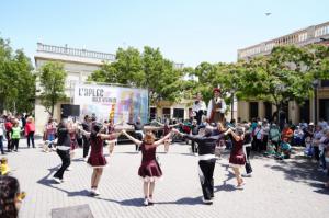 Más de 2.000 personas asisten a la fiesta mayor de los ateneos catalanes