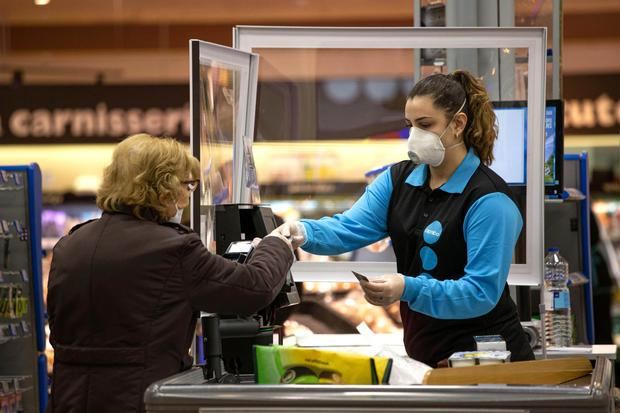 Los supermercados de Caprabo recogen 94.000 euros de sus clientes para el Banc dels Aliments