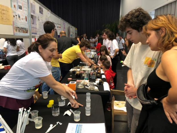 Sensacionales proyectos y actividades acercan la ciencia a las familias de Viladecans