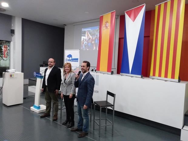 El líder del PP en Cataluña presenta a las candidatas del partido en Sant Feliu y Sant Boi