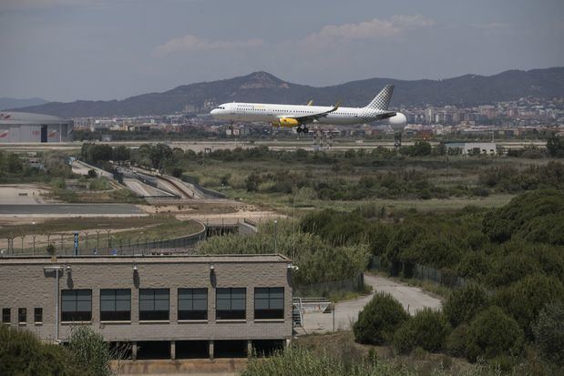 La Policía Nacional detiene en el Aeropuerto de Barcelona- El Prat a un “Ladrón en Ley” 
