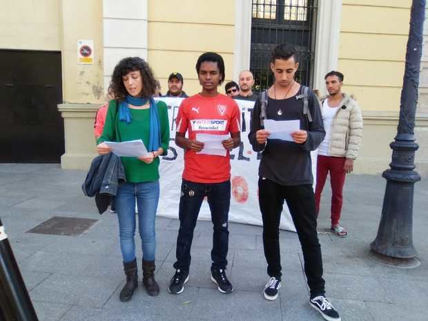 Miembros de la TancadaLH vuelven a reclamar sus derechos ante el Ayuntamiento