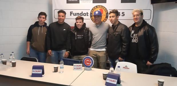 Firma y presentación de Frank Hernández como nuevo jugador de los Chicago Cubs, el pasado 5 de diciembre en el Estadio Olímpico del Club Béisbol Viladecans
