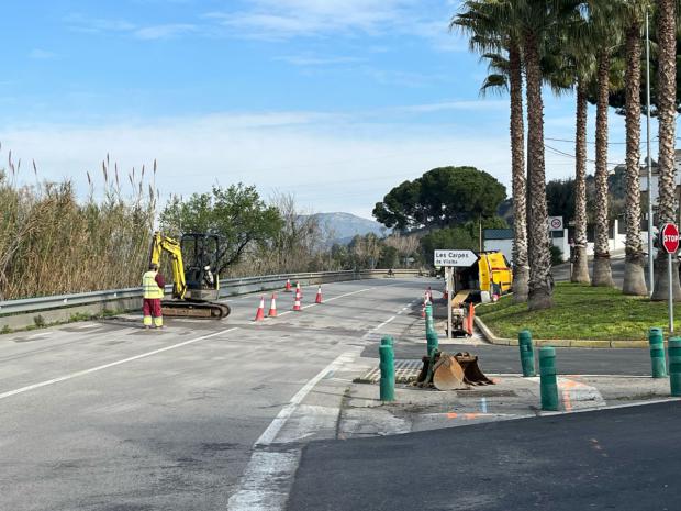 Refuerzo de la seguridad en el acceso al barrio de Les Carpes de Abrera desde la carretera BV-1201