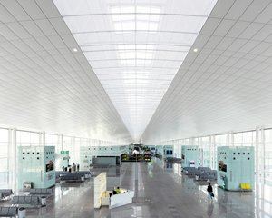 El aeropuerto Josep Tarradellas Barcelona-El Prat recibe el reconocimiento 'The Voice of the Customer'