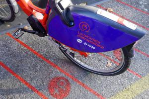 Sant Boi amplía su aparcamiento para bicicletas compartidas en la estación de FGC