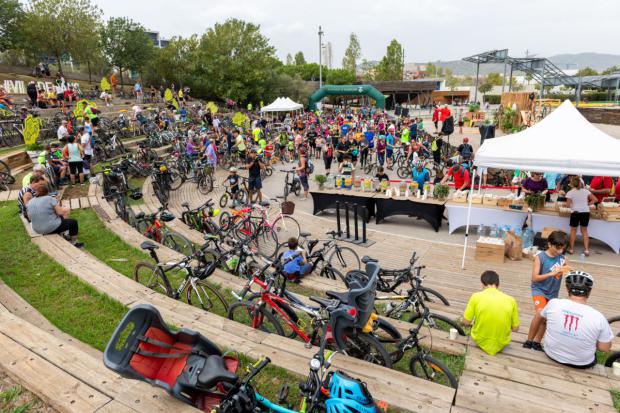 Vuelve la 'Bicicletada Popular': ocho kilómetros sobre ruedas por las calles de Viladecans