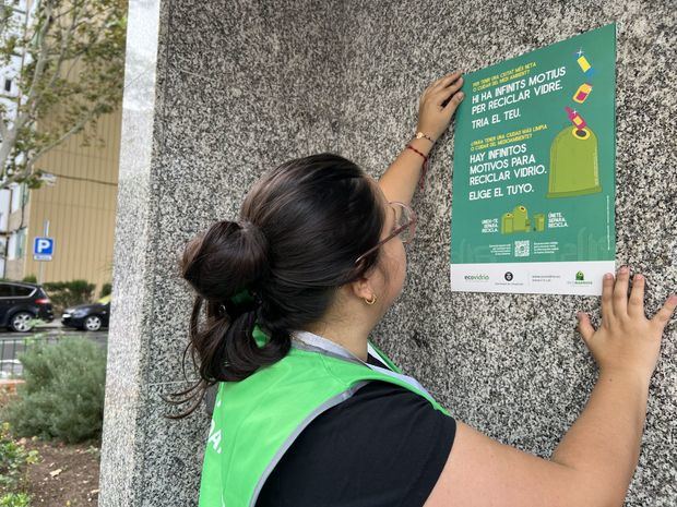 Campaña de promoción del reciclaje en Bellvitge: ¿qué hay que tirar en el contenedor verde?