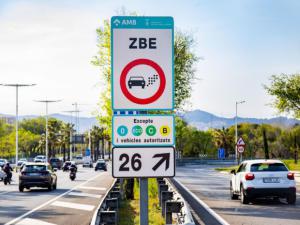 Castelldefels tendrá Zona de Bajas Emisiones en diciembre, pero las multas tardarán más en llegar