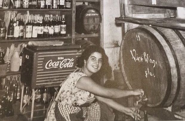 Cellers La Vinya celebra su 92 cumpleaños lanzando una ratafía y una cerveza artesana de su marca propia