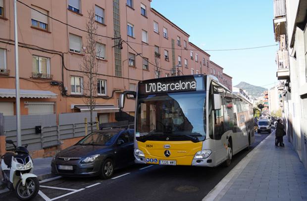 Corte puntual de la calle Mossèn Jacint Verdaguer durante la mañana del viernes