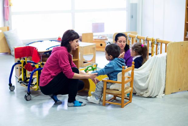 La cooperativa Deltacoop celebra 25 años cuidando de los niños y las familias del Baix Llobregat