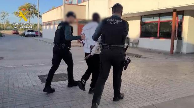 Detenido en el Aeropuerto por 'facturar' casi 17 kilos de cocaína en un bolsillo de su maleta