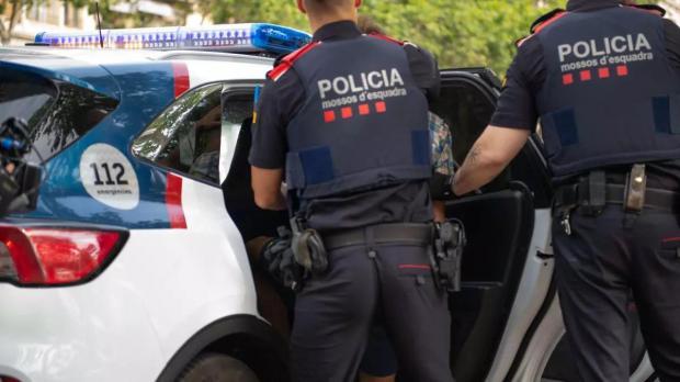 Detenido un violento ladrón de dos supermercados 'vecinos' de Gavà y Viladecans