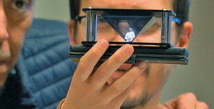 L’Esteve Terrades de Cornellà s’avança al futur: una nova era d’hologrames educatius