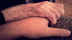 Aumentan las iniciativas para evitar la soledad de las personas mayores