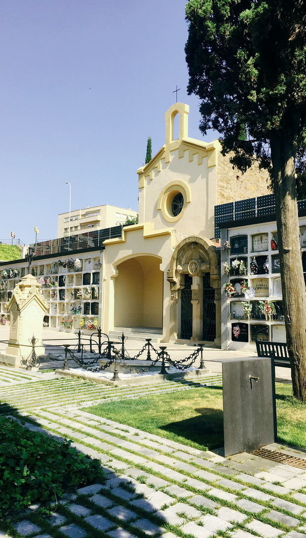 La polémica de los nichos del cementerio de Sant Feliu llega a los tribunales