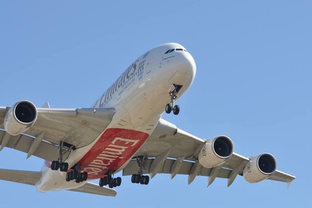 El Airbus A380 de Emirates opera en El Prat desde 2014