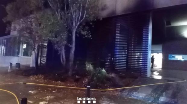 Dos incendios simultáneos en el Hospital Sant Joan Despí: sin víctimas ni daños graves