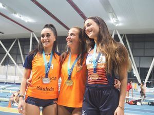 L'Hospitalet Atletisme inaugura la temporada 2025 con seis medallas en un Campeonato de Cataluña