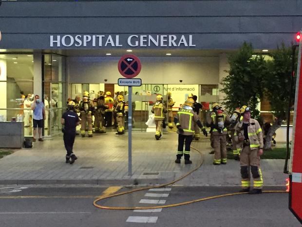 Un incendio en una habitación obliga a evacuar a 33 pacientes del Hospital General de Sant Boi