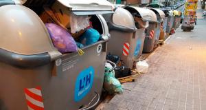 Reciclar o pagar. L'Hospitalet encarece las multas por incumplir la normativa de residuos