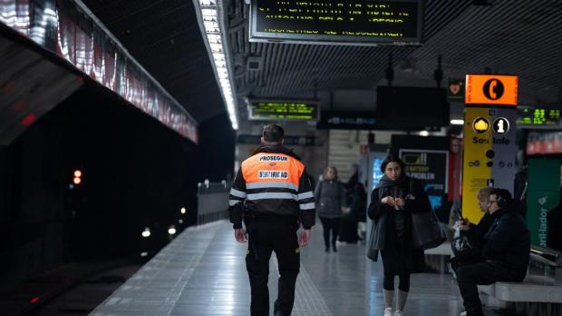 La oposición reclama un refuerzo de la seguridad en las estaciones de Metro de L'Hospitalet