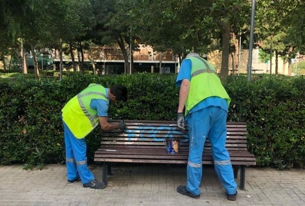 Nueva actuación de limpieza para eliminar grafitis en los barrios de Bellvitge y Gornal
