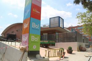 Once paradas del Mercado Municipal de Les Bòbiles vuelven a abrir tras dos meses de inactividad