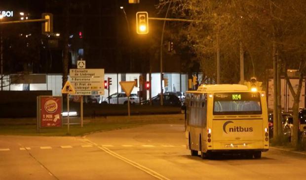 Nitbus extiende su servicio de parada bajo demanda a diez municipios del Baix Llobregat