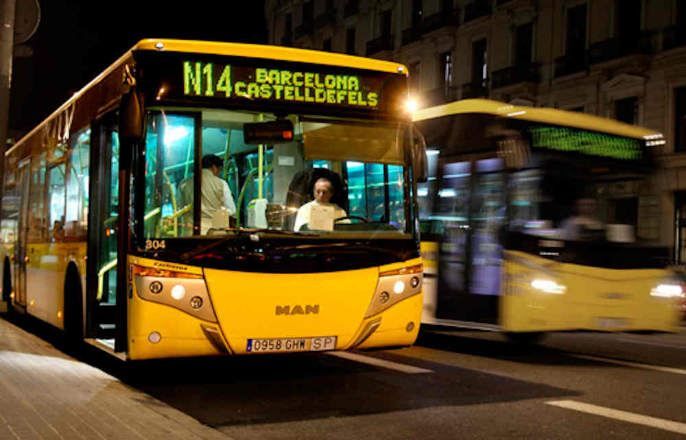 Las líneas de Nitbus permiten bajarse fuera de las paradas en estos tres municipios