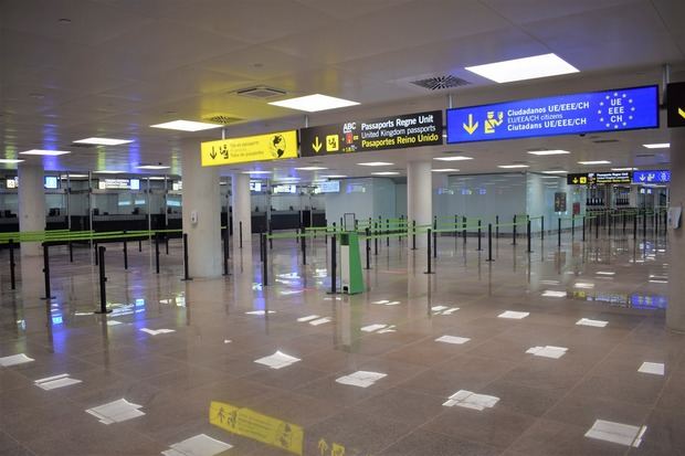 Nuevo control de pasaportes en la Terminal T1 del aeropuerto de El Prat