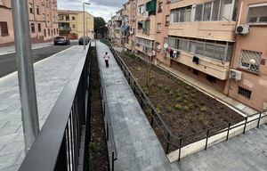 Sant Boi termina las obras de reurbanización de la calle Mossèn Jacint Verdaguer