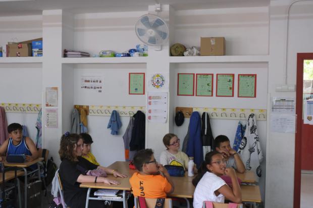 Sant Joan Despí instala más de 100 ventiladores en las escuelas públicas