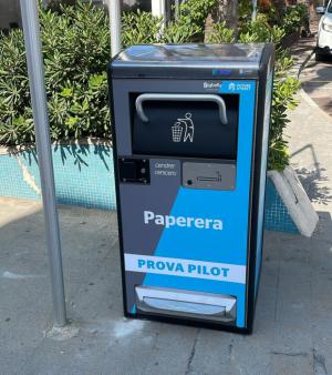 Castelldefels prueba un nuevo sistema de papeleras inteligentes