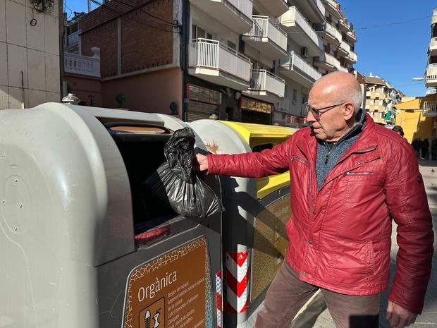 Sant Joan Despí ayuda a los pensionistas mayores de 60 años a ahorrarse la tasa de basuras