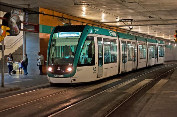 El Trambaix celebra la Navidad con horarios especiales los domingos y festivos