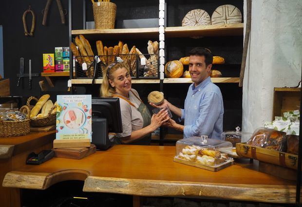 Badia y Pérez definen su establecimiento como una panadería artesana pero de barrio