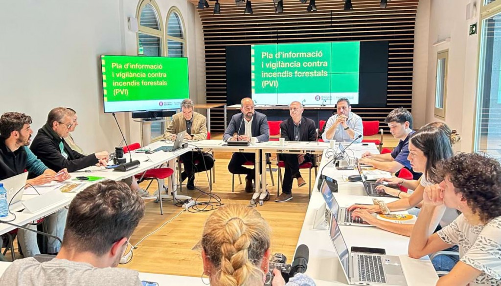 Sesión informativa sobre el de información y vigilancia contra incendios forestales (PVI) | Foto: Diputación de Barcelona