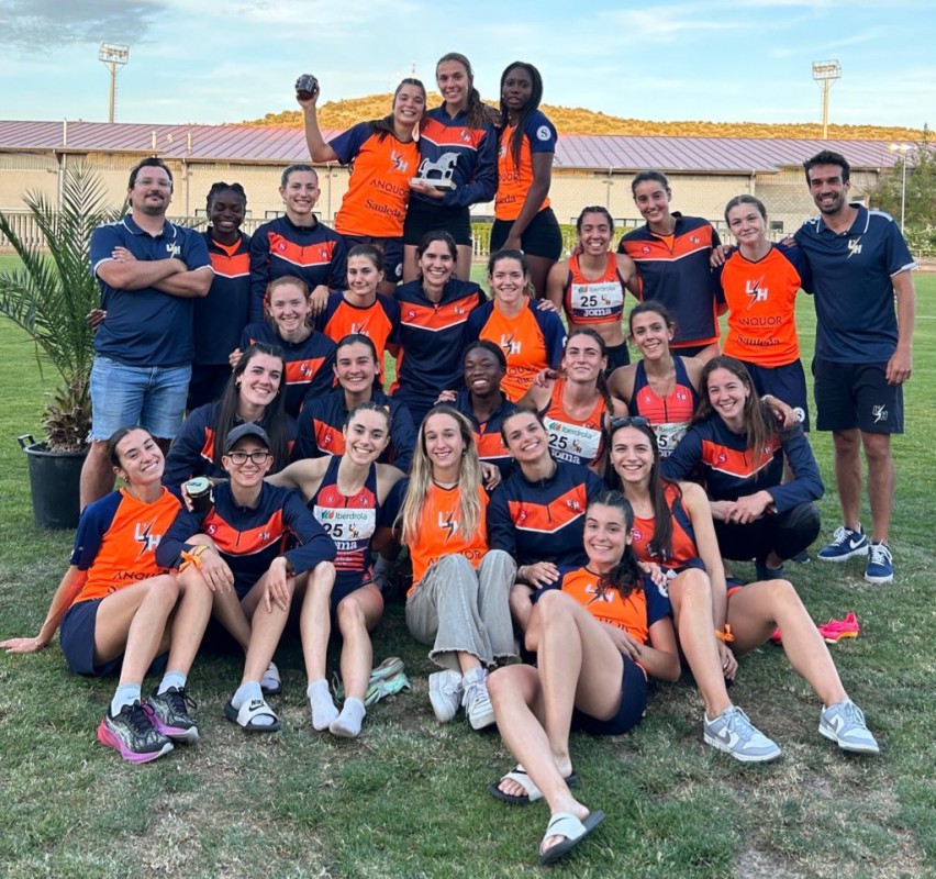 Equipo femenino de L'Hospitalet Atletisme