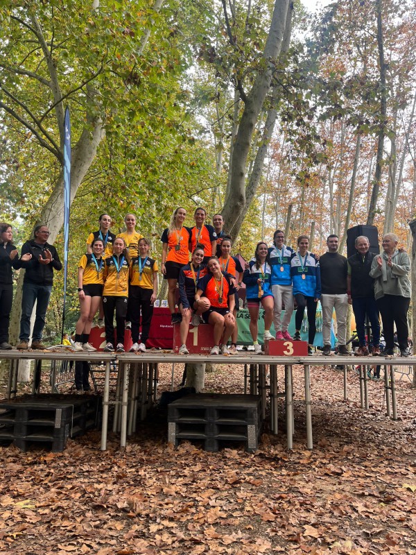 Victoria del equipo femenino de L'Hospitalet Atletisme